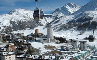 sestriere-vialattea-piemonte Stazione sciistica di Sestriere (Vialattea) in Piemonte