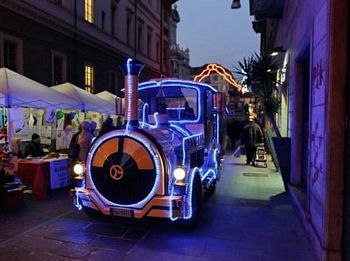 trenino-natale-torino Trenino per bambini nel centro storico di Torino durante le Feste di Natale